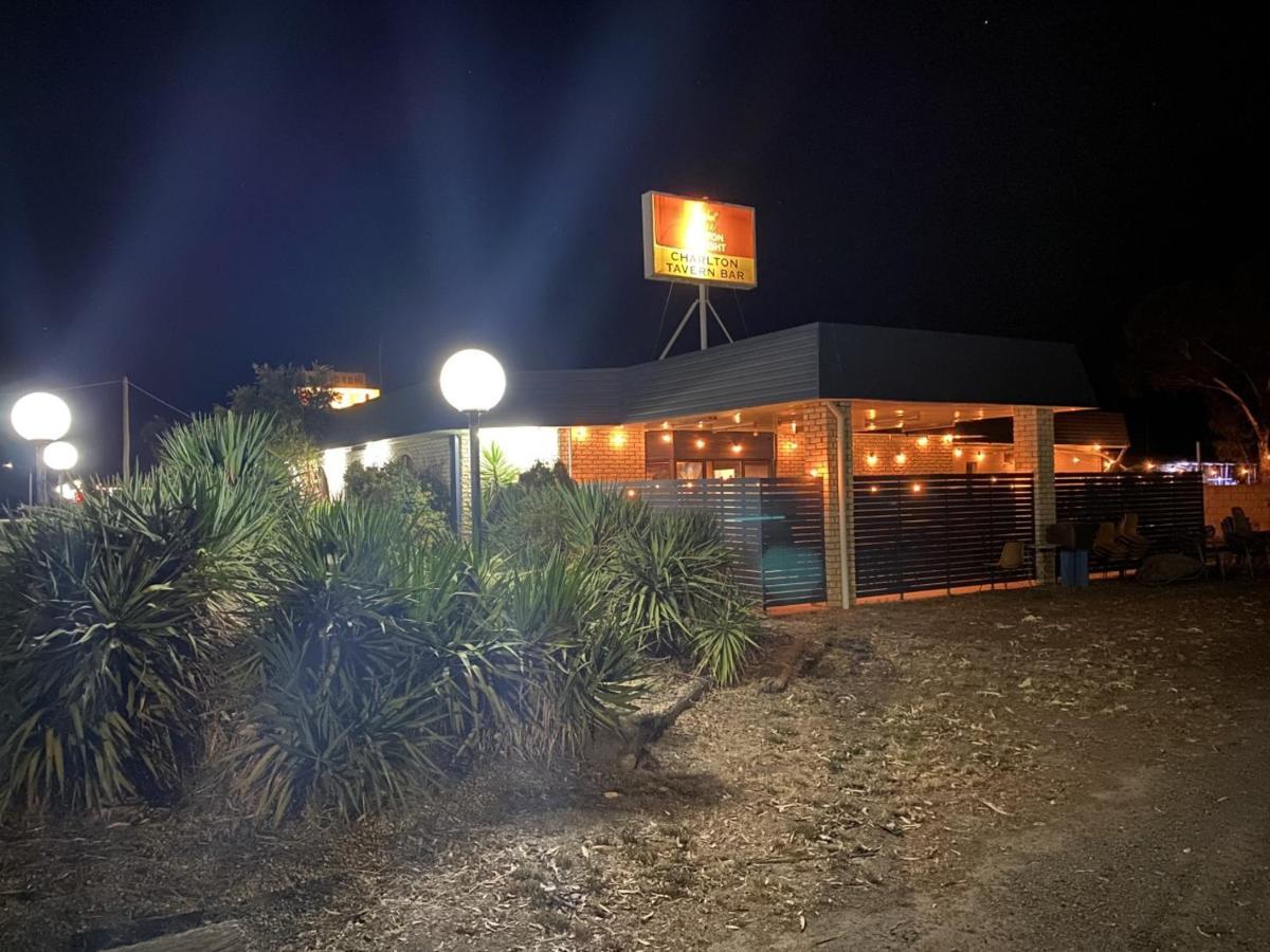 Charlton Motel Dış mekan fotoğraf