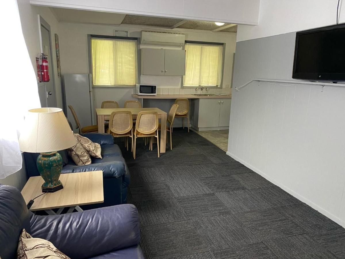 Charlton Motel Dış mekan fotoğraf